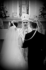 /P-178-22-B1-la-ceremonie-de-mariage-orthodoxe-expliquee.html