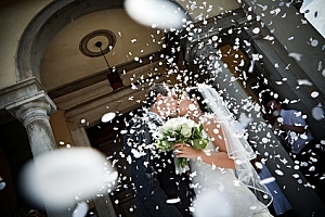 /P-51-30-B1-les-4-raisons-de-confier-ses-photos-de-mariage-a-un-professionnel.html